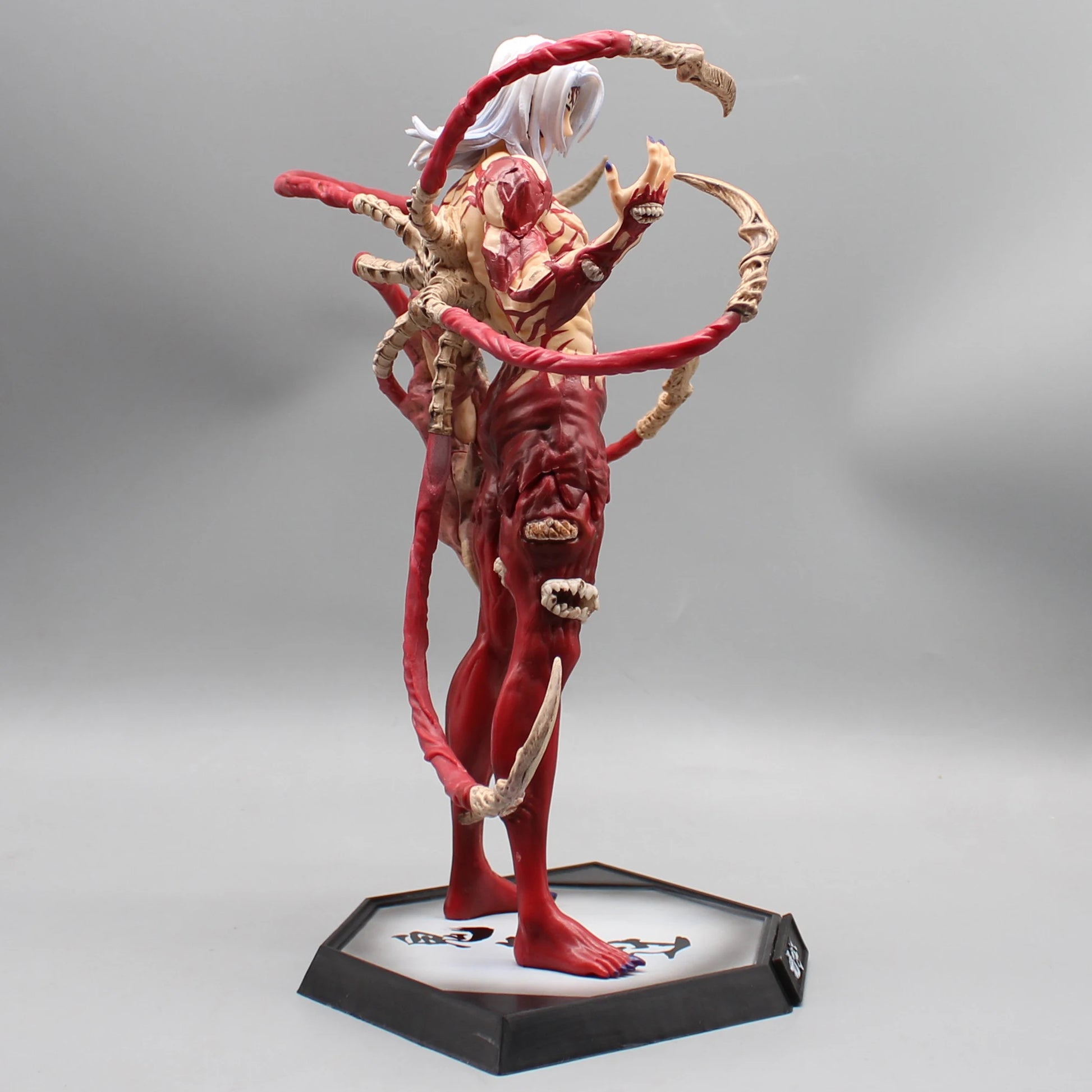 Demon Slayer - Figurine kibutsuji muzan - Forme démoniaque